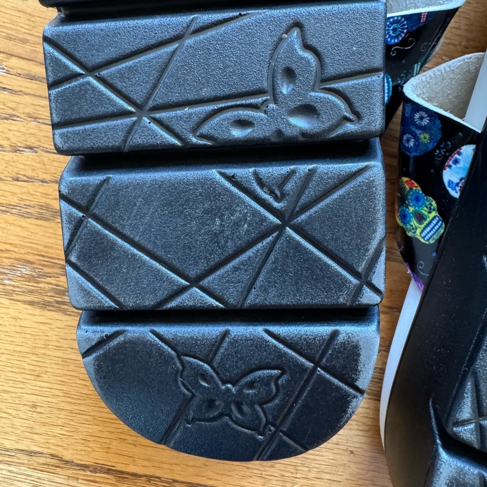 Algeria Slide Sandals with Skull design - Size 40 - Picture 3 of 6